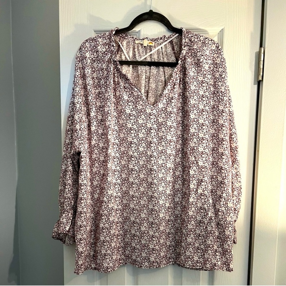 C&C California long sleeve women's 2x maroon and white floral blouse.